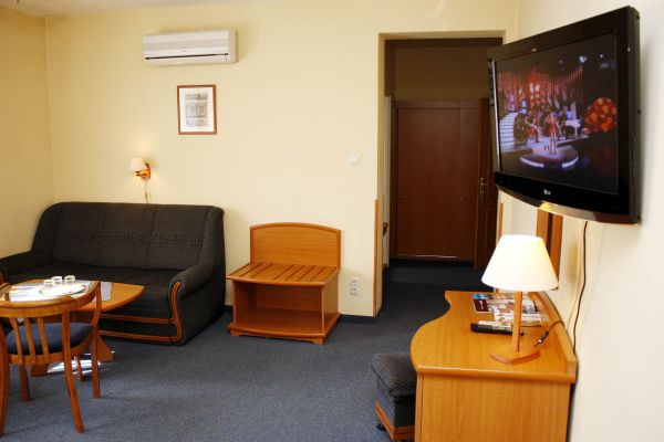 Levay Villa Hotel (Miskolc)